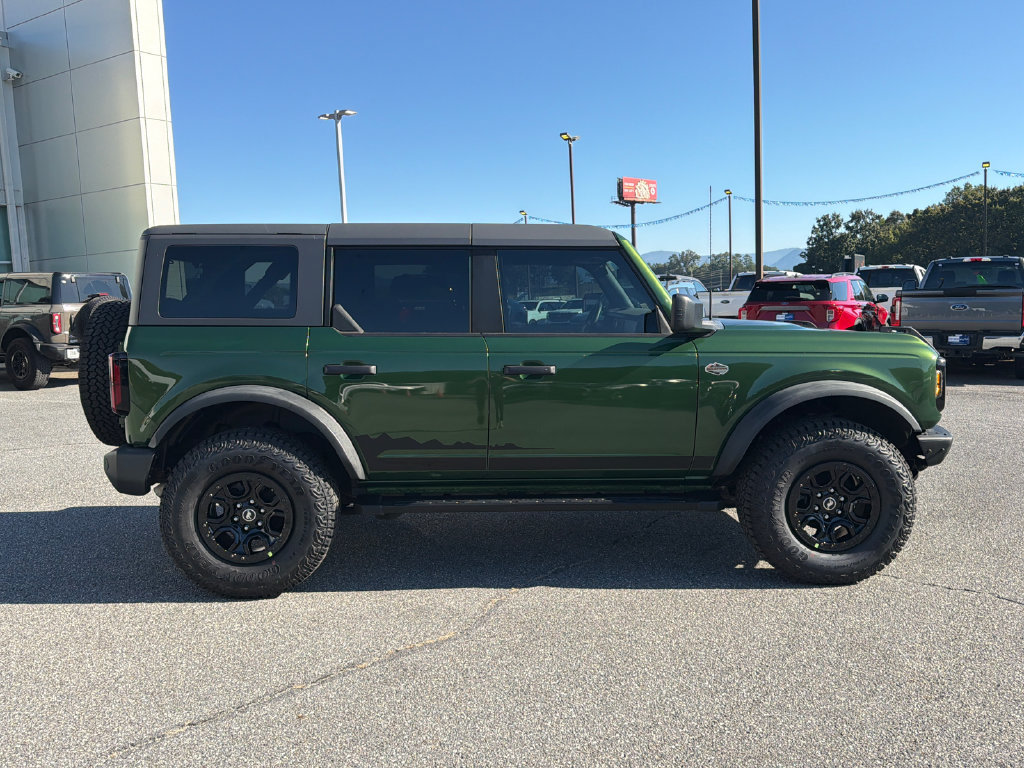 Used 2023 Ford Bronco Wildtrak AWD/4WD image 8