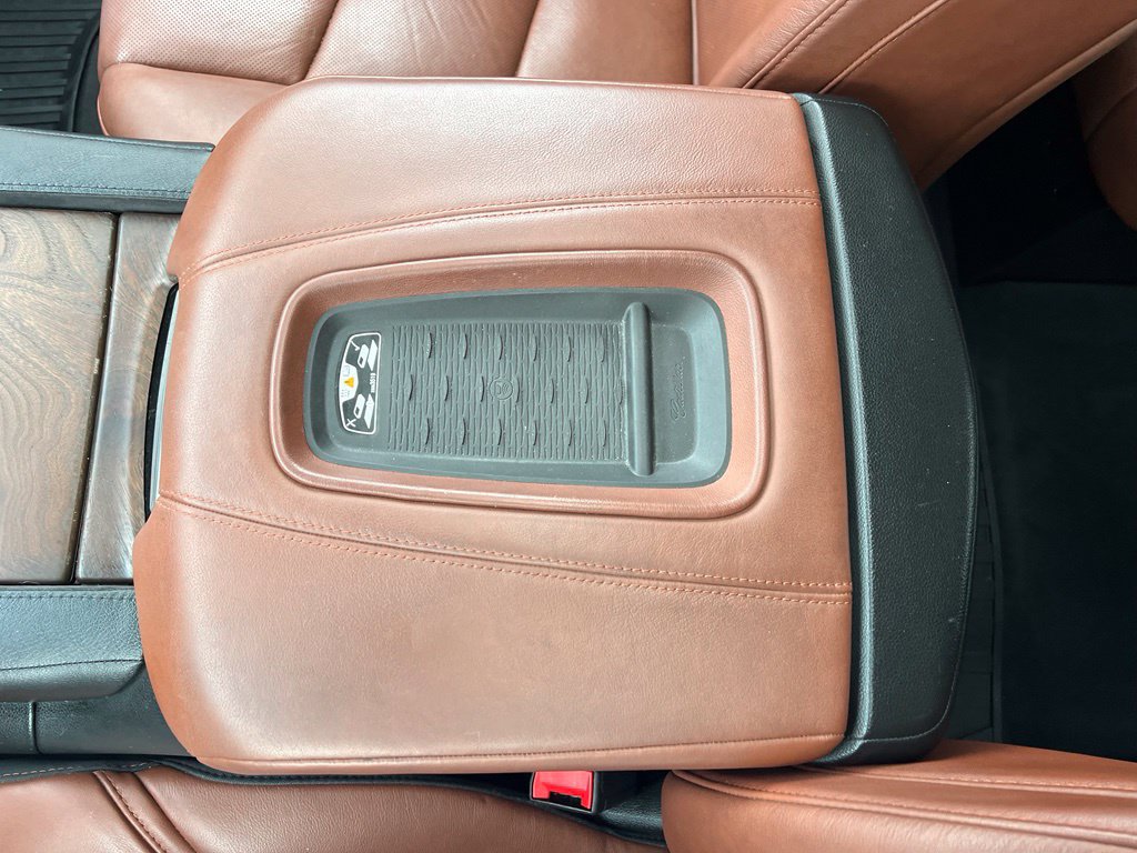 Used 2017 Cadillac Escalade Luxury AWD/4WD image 33