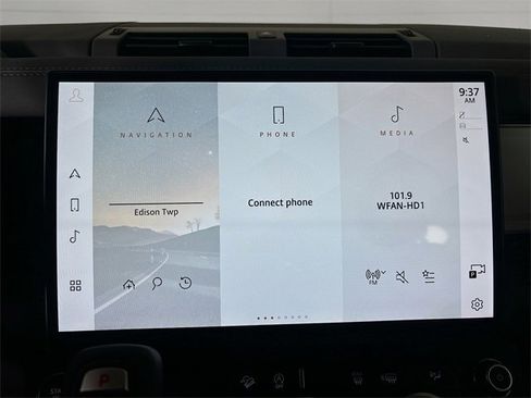 New 2026 Land Rover Defender 110 S image 15