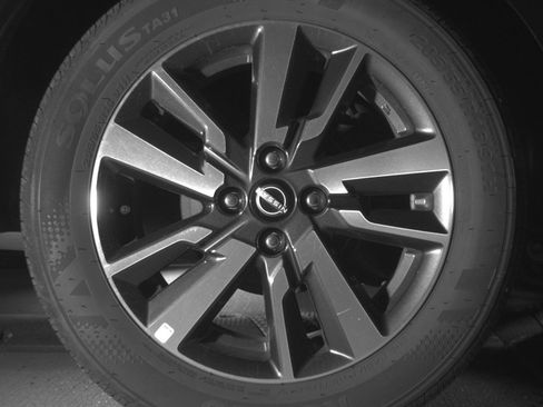 Used 2025 Nissan Versa SV image 15