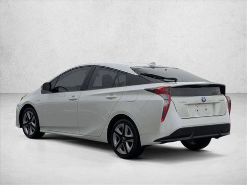 Used 2016 Toyota Prius Three Touring image 8