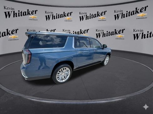 Certified 2025 Chevrolet Suburban Premier AWD/4WD image 9