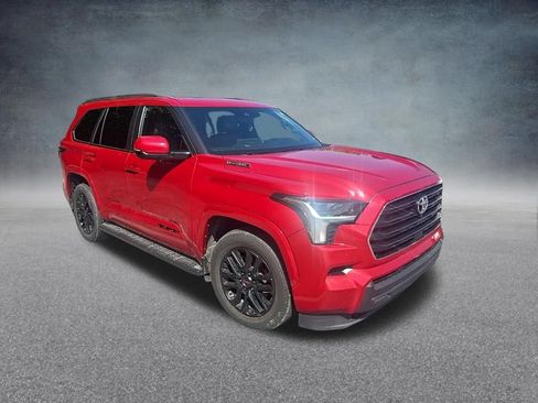 Used 2025 Toyota Sequoia SR5 w/ SR5 Premium Package AWD/4WD image 11