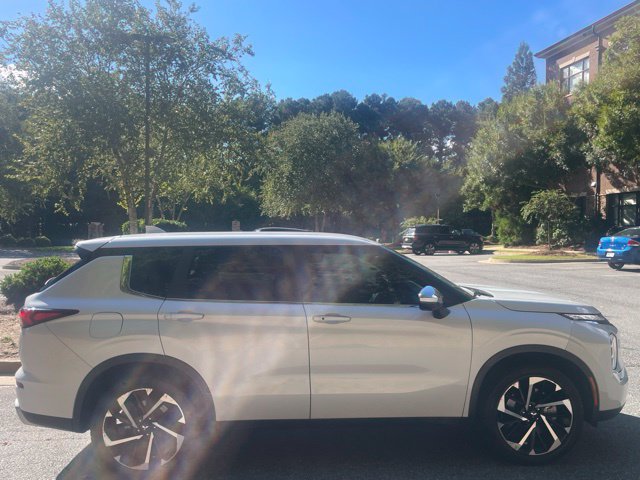 Used 2022 Mitsubishi Outlander SE AWD/4WD image 4