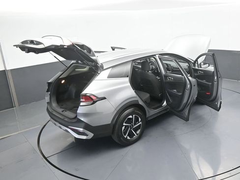 Used 2025 Kia Sportage LX image 60