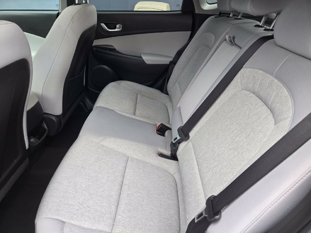 Used 2023 Hyundai Kona SEL FWD image 13