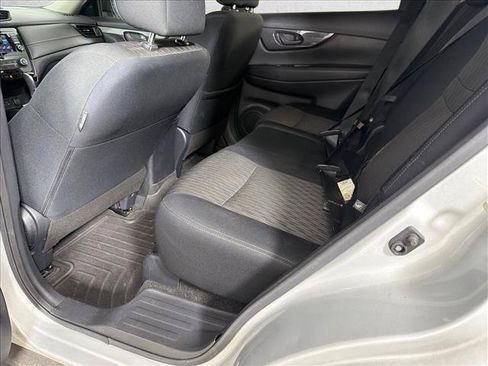 Used 2020 Nissan Rogue S FWD image 20