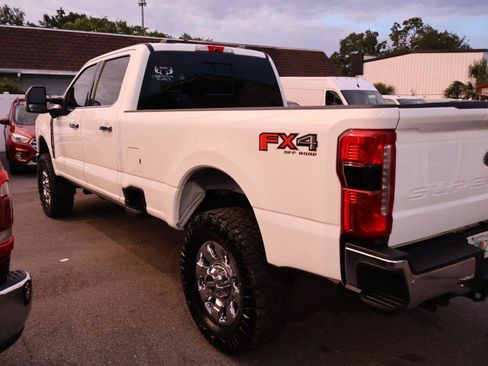 Used 2023 Ford F350 Lariat w/ Lariat Ultimate Package AWD/4WD image 7