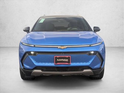 New 2026 Chevrolet Equinox EV LT image 8