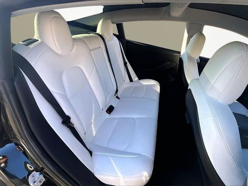 Used 2021 Tesla Model 3 Long Range image 26