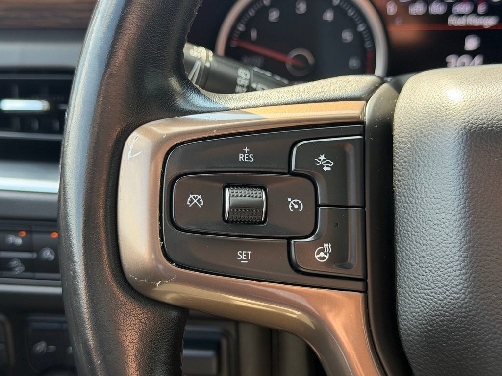Used 2021 Chevrolet Suburban High Country AWD/4WD image 18