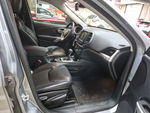 Used 2017 Jeep Cherokee Trailhawk w/ Safetytec Group image 10