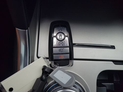 Certified 2023 Ford Explorer Limited w/ Limited Technology Package RWD image 32