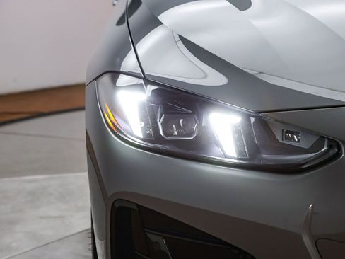 Used 2026 BMW 430i Coupe w/ M Sport Package RWD image 8