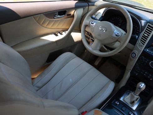 Used 2012 INFINITI FX35 2WD w/ Premium Pkg image 20