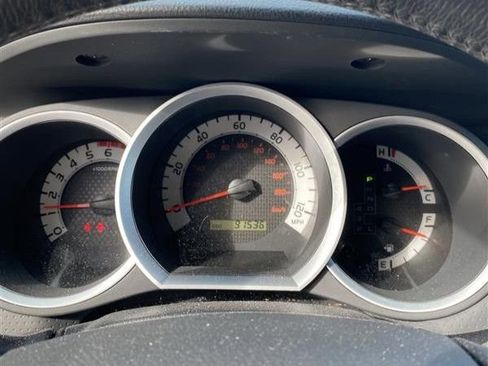 Used 2012 Toyota Tacoma Base w/ SR5 Pkg image 3