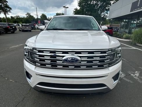 Used 2018 Ford Expedition Limited w/ Equipment Group 301A AWD/4WD image 8