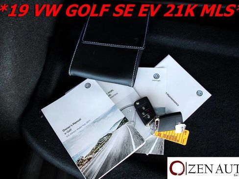 Used 2019 Volkswagen e-Golf SE w/ Driver Assistance Package image 13