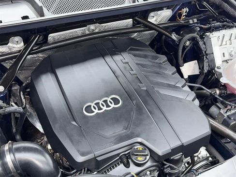 Used 2022 Audi Q5 2.0T Premium w/ Convenience Package image 61