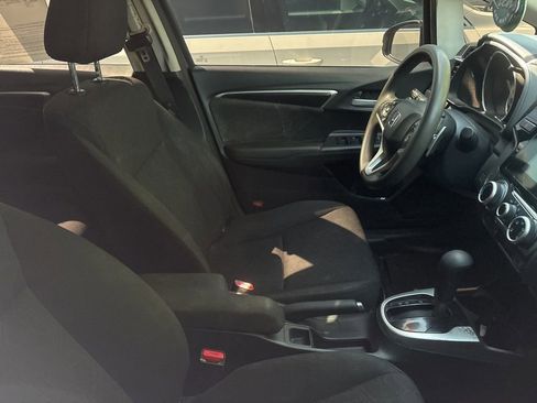 Used 2017 Honda Fit EX image 4