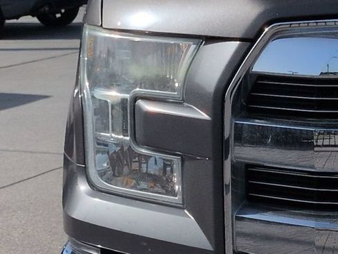 Used 2017 Ford F150 XLT w/ Equipment Group 302A Luxury AWD/4WD image 10