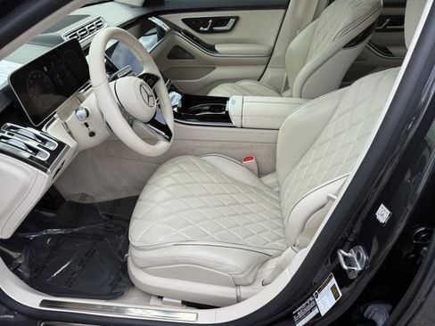 Certified 2022 Mercedes-Benz S 580 4MATIC Sedan w/ Warmth And Comfort Package image 10