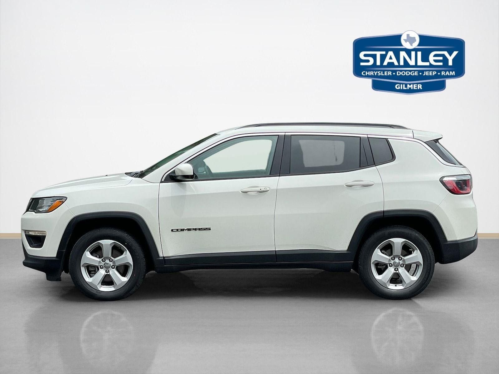 Used 2018 Jeep Compass Latitude FWD image 4