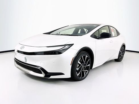 New 2026 Toyota Prius Plug-In Hybrid image 3