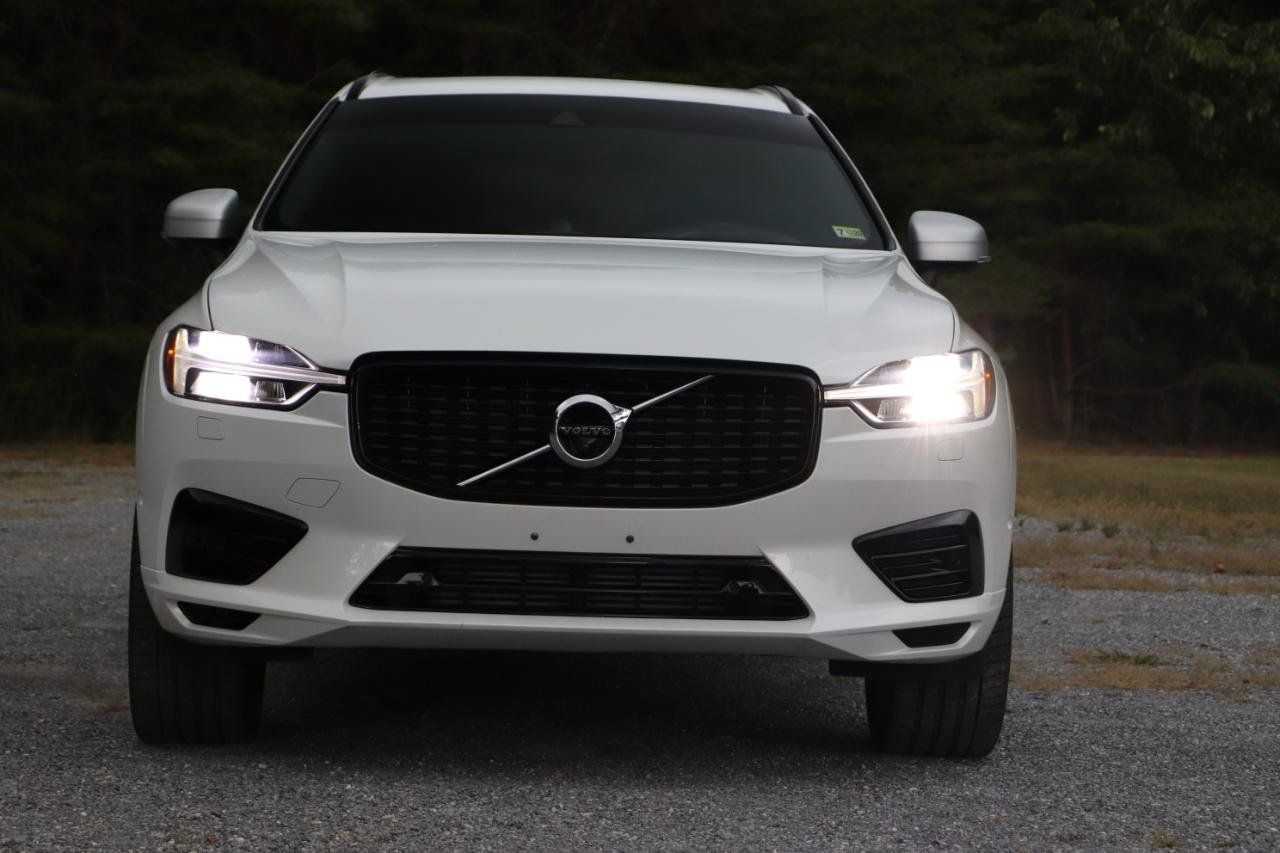 Used 2018 Volvo XC60 T8 R-Design w/ Convenience Package AWD/4WD image 37
