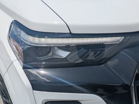 New 2025 Chevrolet Colorado Z71 w/ Technology Package AWD/4WD image 9