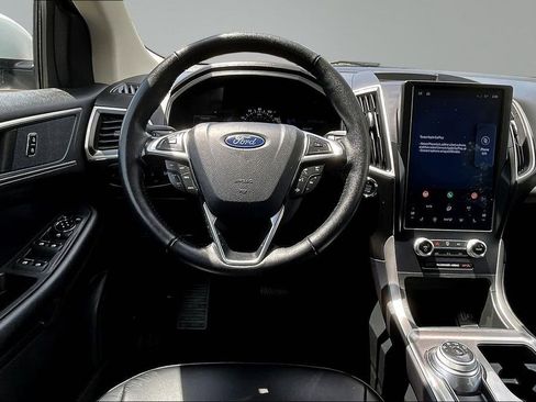 Used 2024 Ford Edge SEL AWD/4WD image 9