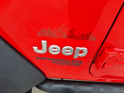 Used 2018 Jeep Wrangler Unlimited Sport AWD/4WD image 12
