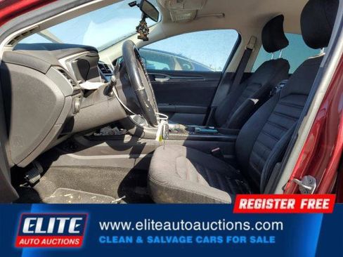 Used 2016 Ford Fusion SE image 13