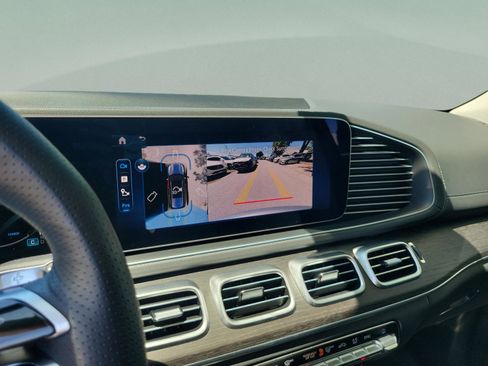 Certified 2026 Mercedes-Benz GLS 450 4MATIC image 16