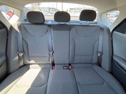 Used 2025 Kia K4 FWD image 37