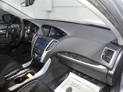 Used 2018 Acura TLX V6 w/ Technology Package FWD image 21