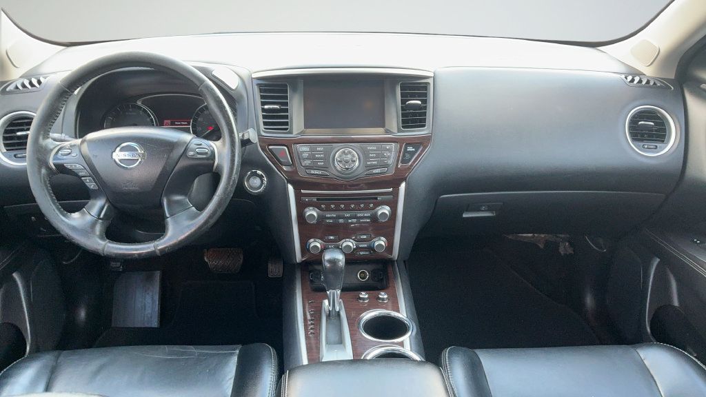 Used 2015 Nissan Pathfinder Platinum FWD image 7