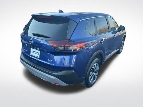 Used 2023 Nissan Rogue SV image 6