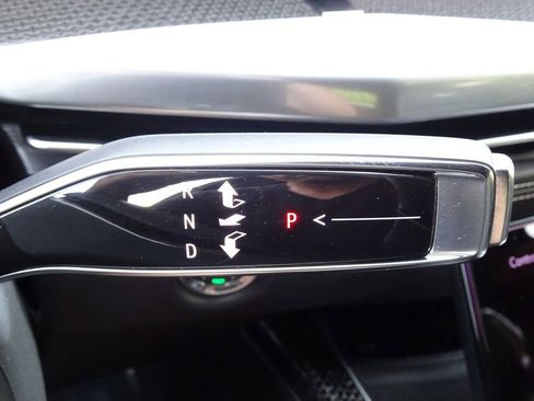 Certified 2025 Cadillac Escalade V AWD/4WD image 20