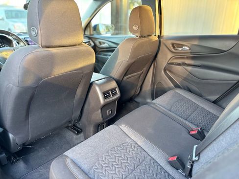 Used 2022 Chevrolet Equinox LT image 18