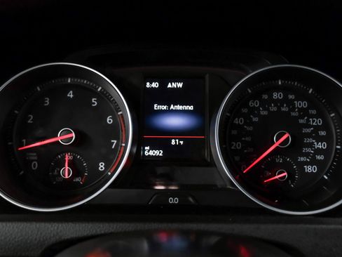 Used 2019 Volkswagen GTI SE FWD image 21
