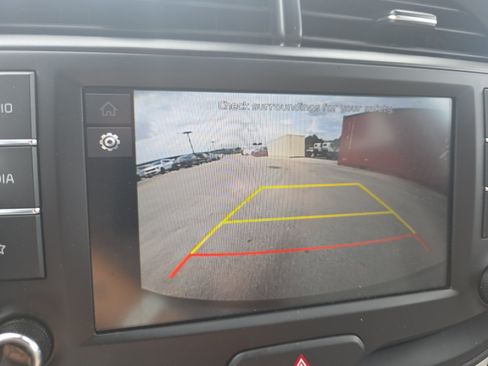 Certified 2025 Kia Soul LX w/ LX Technology Package FWD image 13
