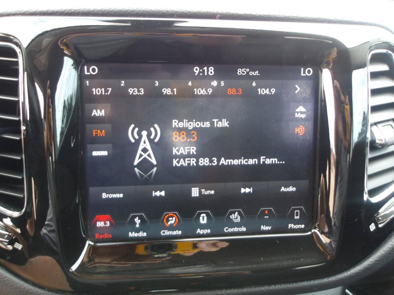 Used 2018 Jeep Compass Limited w/ Navigation Group FWD image 22
