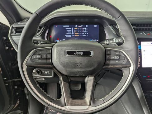 New 2026 Jeep Grand Cherokee Altitude RWD image 18