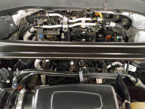 Used 2020 Ford Explorer Limited image 30