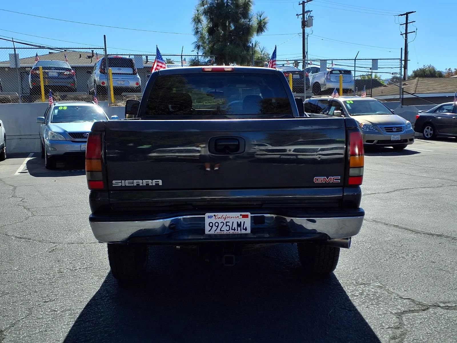 Used 2004 GMC Sierra 2500 SLE w/ Heavy-Duty Power Package RWD image 5