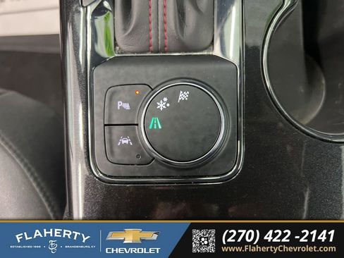 Used 2024 Chevrolet Blazer RS w/ Enhanced Convenience Package FWD image 33