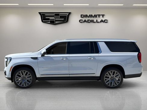 Used 2026 GMC Yukon XL Denali Ultimate AWD/4WD image 2