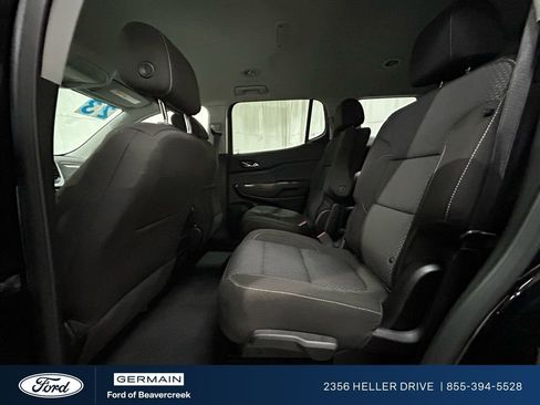 Used 2023 GMC Acadia SLE image 26