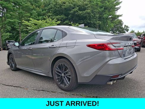 Used 2025 Toyota Camry SE w/ Convenience Package AWD/4WD image 4